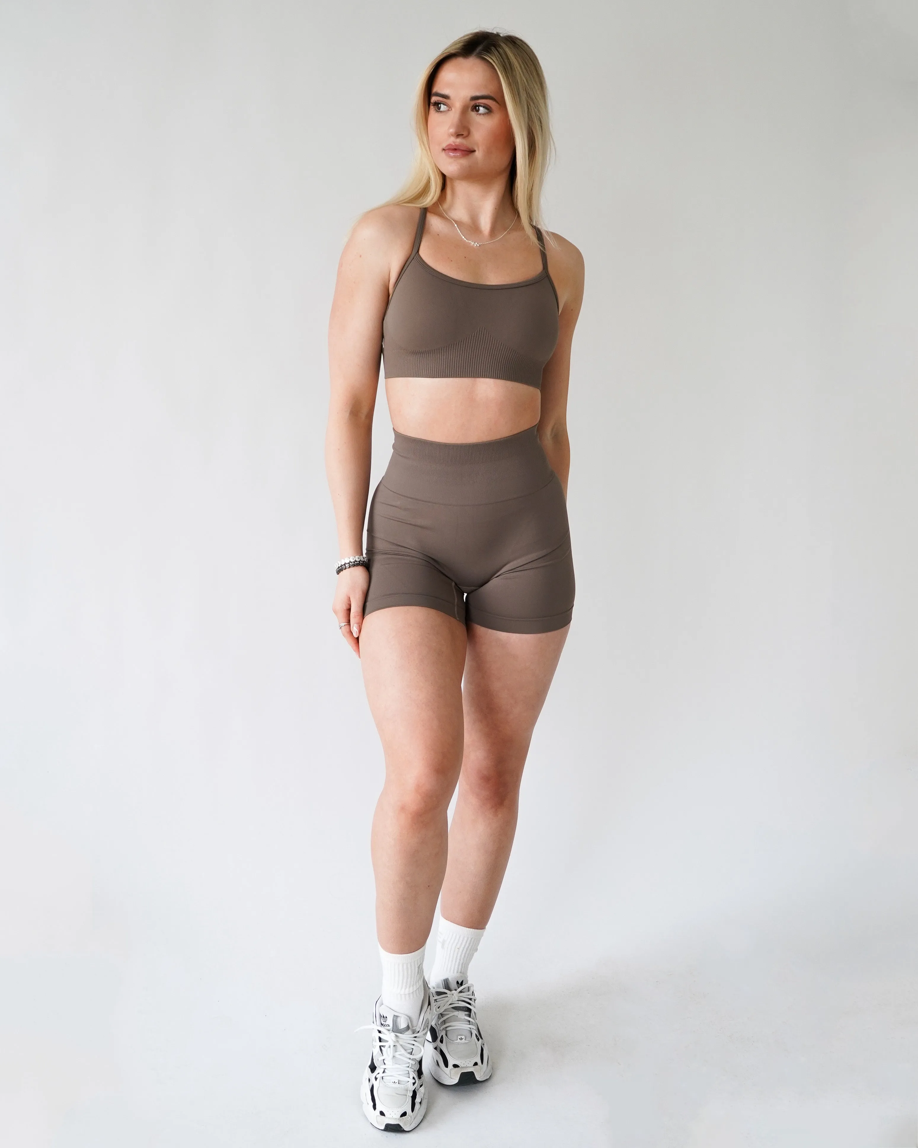 Enhance Vital Sports Bra - Cappuccino