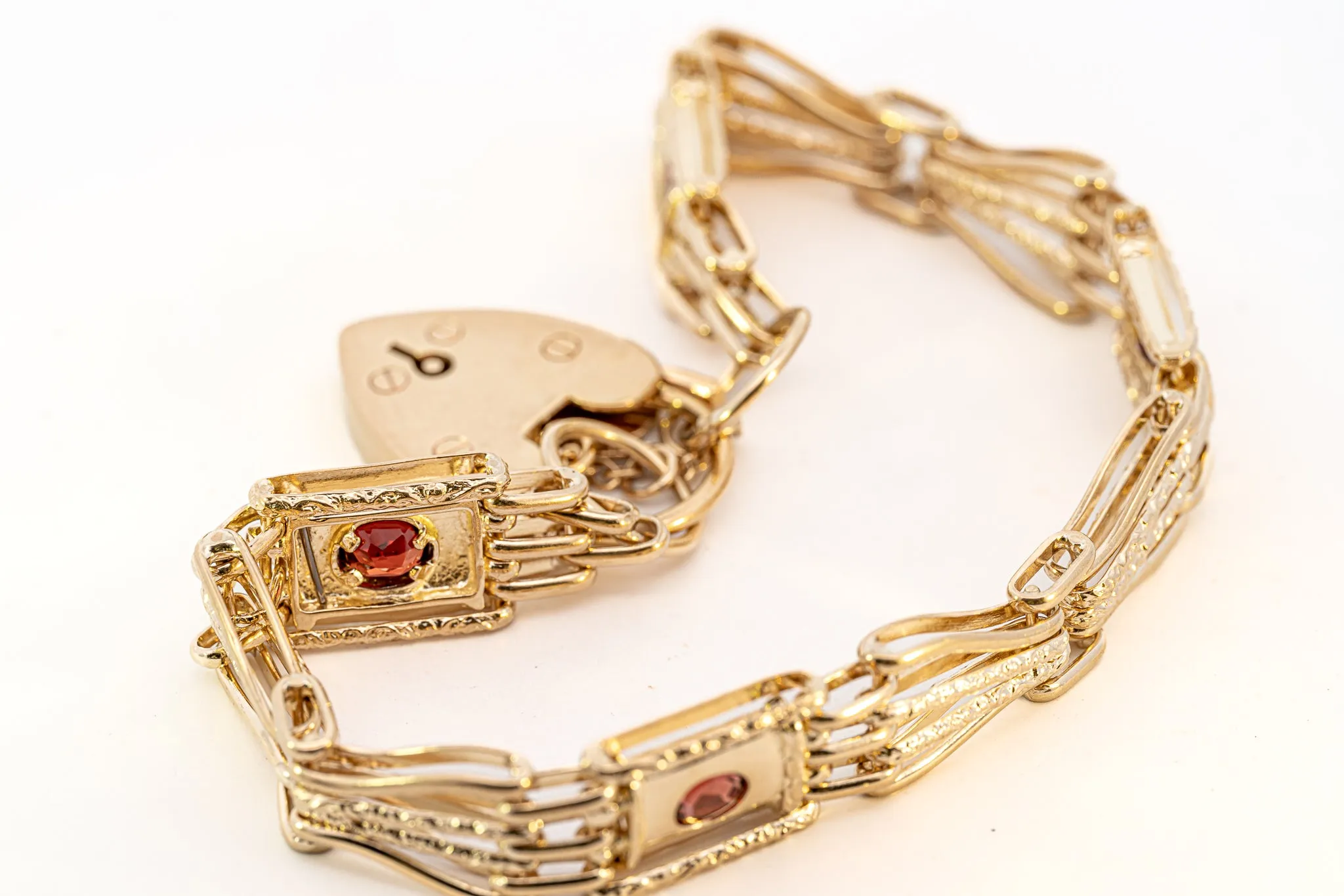 Exquisite 9ct Yellow Gold Stone Set Gate Bracelet