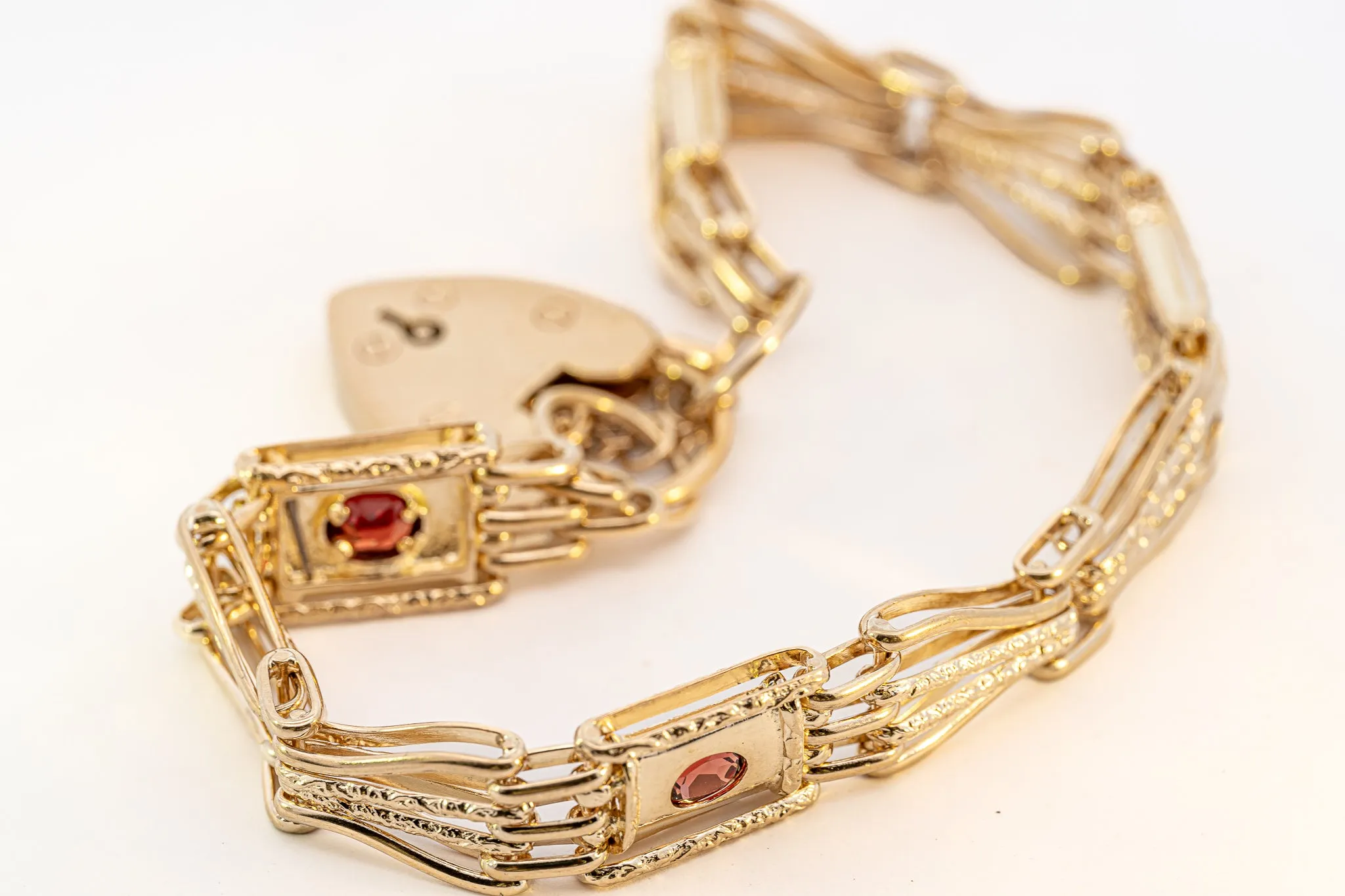 Exquisite 9ct Yellow Gold Stone Set Gate Bracelet