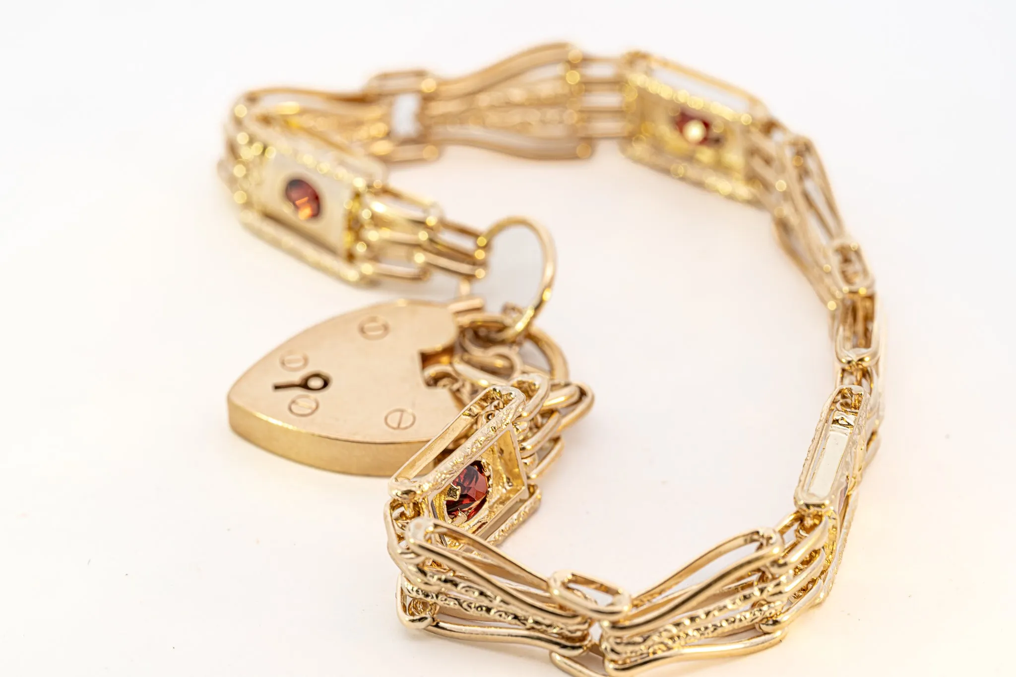 Exquisite 9ct Yellow Gold Stone Set Gate Bracelet