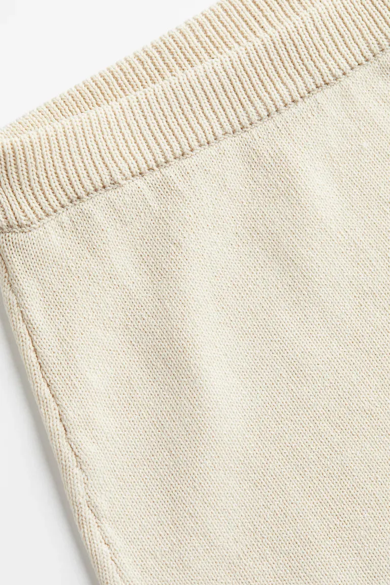 H&M fine knit shorts, cream