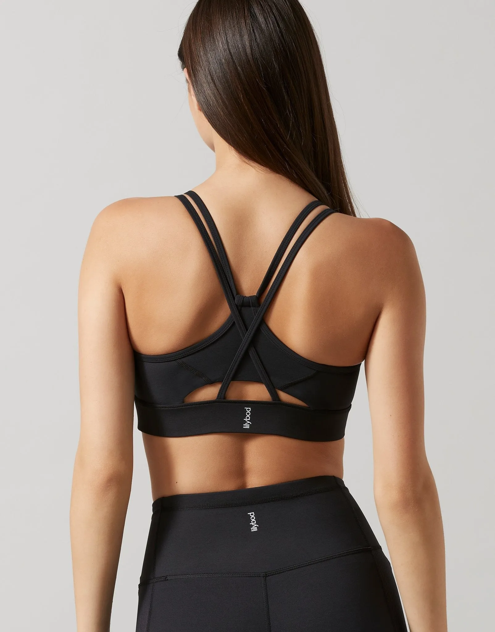 River Sports Bra in Black