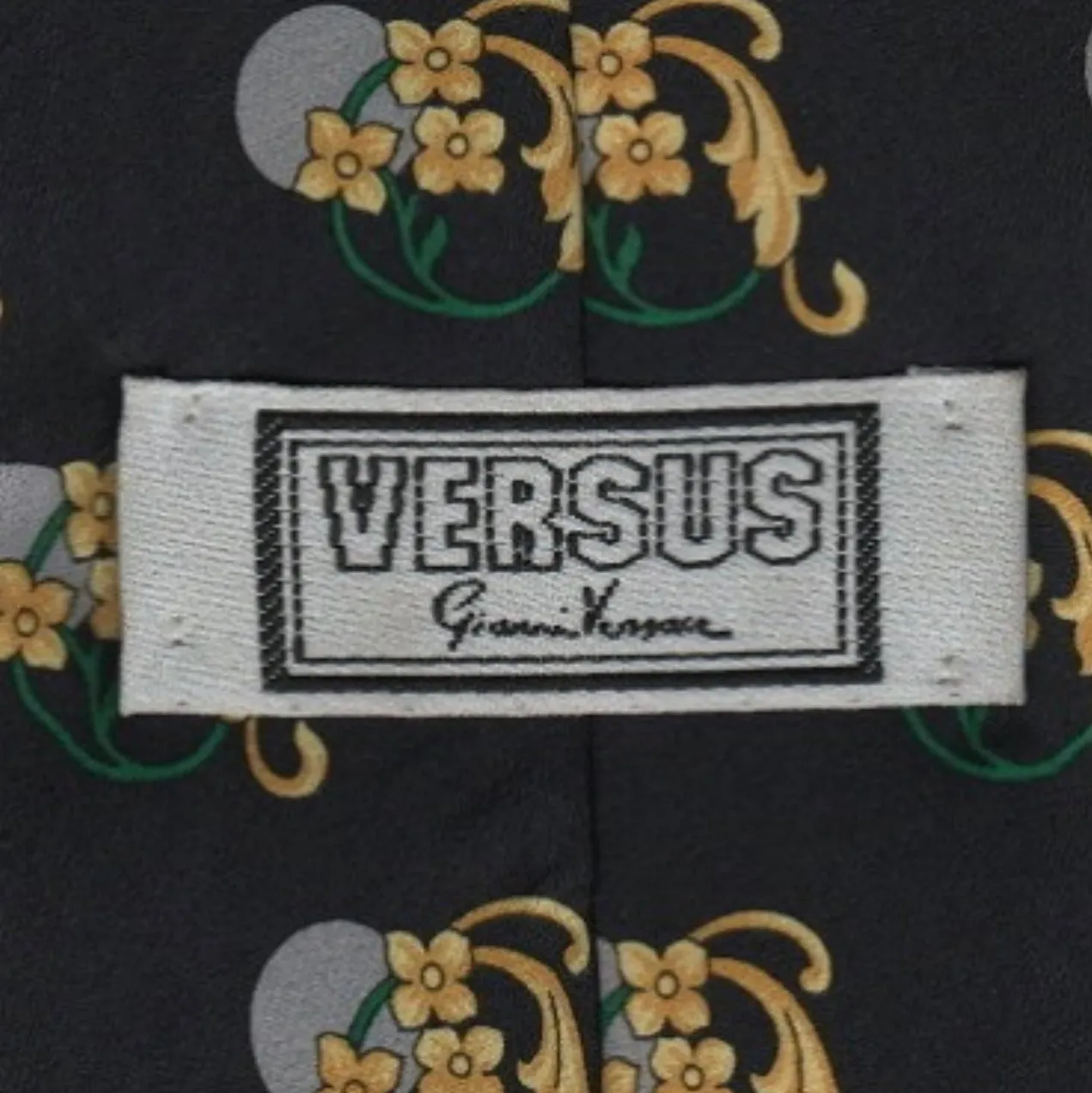 Vintage Versus Gianni Versace tie